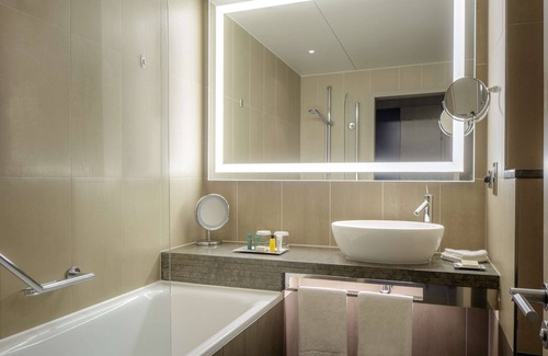 Riverside Hotel | Hilton London Tower Bridge