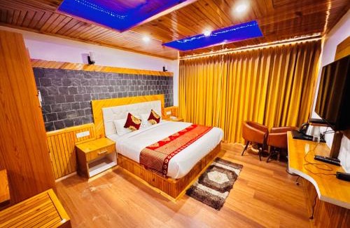 Shimla Hotel | Himalayan Valley View Resort - Rooms with Balcony and mountain view - Peacefull place - Private Parking - Easy Access