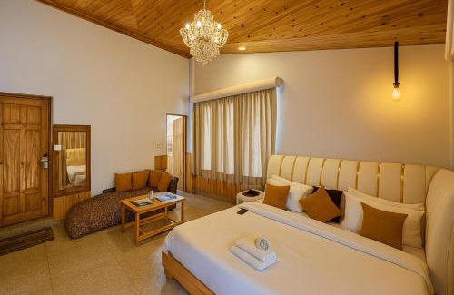 Manali Hotel | Himalayan View Hotel - Balcony & Mountain View Rooms