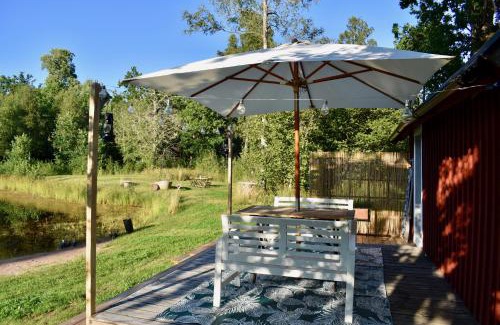 Grimslov House | Himlakull B&B. Near the forest with swimming pond.