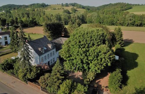Korperich House | Hinkelshof - 3 Gästezimmer - naturnah, ökologisch, urig, Selbstversorgerküche