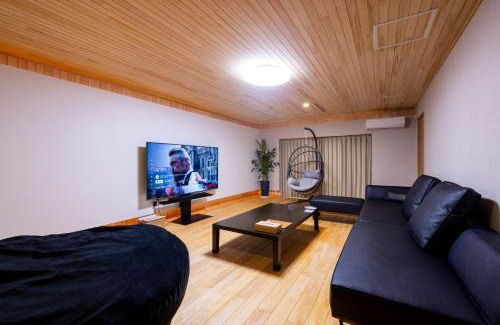 Higashi-ku Villa | Hinoki house