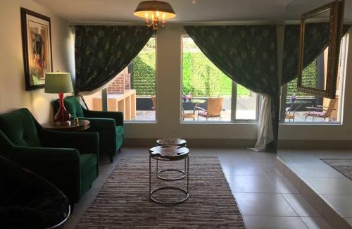 Ensenada Apartment | Hip Casa Beatles in downtown Gated Parking