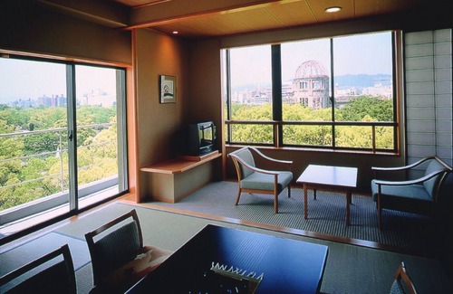 Hiroshima City Centre House | Hiroshimanoyado Aioi