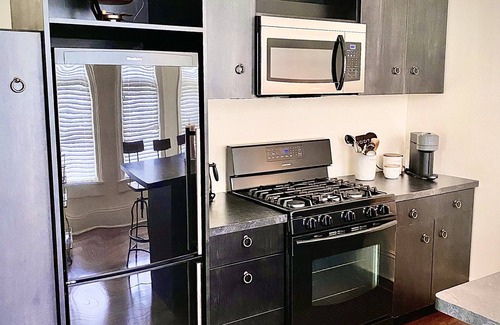 West Seventh House | Historic Charm-Modern Elegance in W7th/DT St. Paul