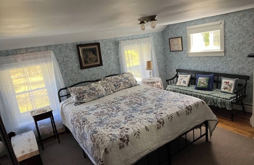 Natrona Heights Other | Historic Farmhouse north of Pittsburgh