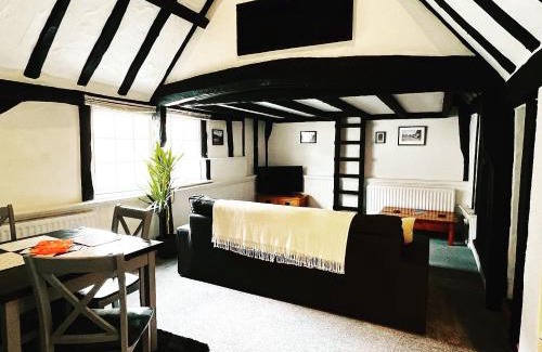 St Neots Apartment | Historic Grade 2 listed, Town centre, St.Neots Cambridgeshire