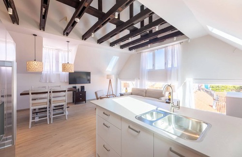 Pietermaai District Apartment | Historic Heartbeat 2BR Townhouse in Central Bliss