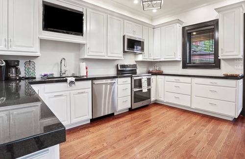 Downtown House | Historic Mansion in Heart of Downtown Lexington