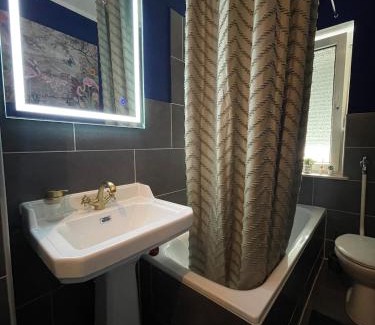 Ruettenscheid Apartment | Historic vintage Suite with Jacuzzi & Sauna