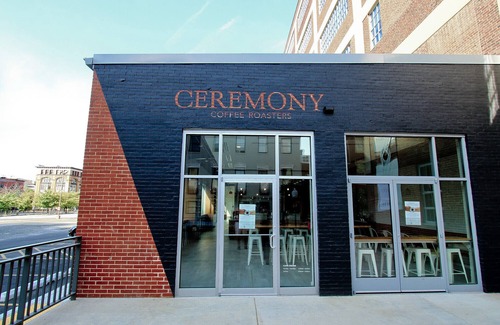 Mount Vernon Apartment | Historical Pet Friendly Apt in the Heart of Mt Vernon w/Free Wifi, Paid Parking