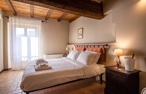 Volta Mantovana Bed & Breakfast | Historical Villa on Mincio river close to the cyclelane