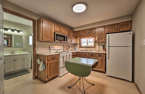 West Mineral House | Historical West Mineral Escape w/Porch!