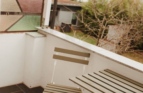 Alt-Heiligkreuz Apartment | HK2: renovated, WiFi, center within walking distance, garden, 62m², 55" TV, train station, Luxembourg