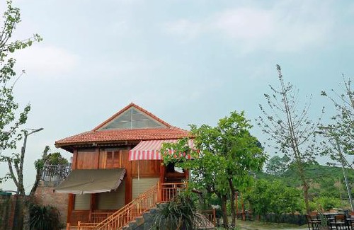 Moc Chau Ski Chalet | HOA BAN CHARM