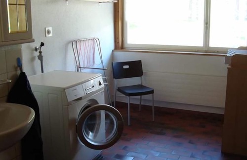 Dietikon District Apartment | "Hof Eggweid" flat with a view of the mountains