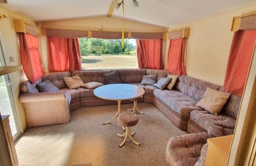 Miedzychod House | Holenderki na Zielonych Wzgórzach, Łowyń