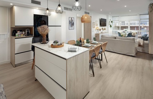 Rincon de la Victoria Apartment | Holiday Apartment "Mediterráneo" with Sea View, Private Terrace & A/C