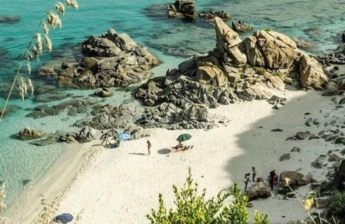 Strongoli Apartment | Holiday apartment directly on the sea