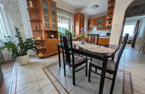Clutihany Apartment | Holiday apartment in a quiet location, with modern and comfortable furnishings and air conditioning