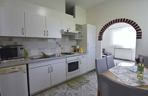 Valica Apartment | Holiday apartment in a quiet location