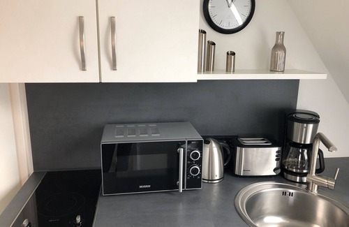 Horumersiel Apartment | Holiday Apartment 'Lenchen' with Garden, Terrace and Wi-Fi