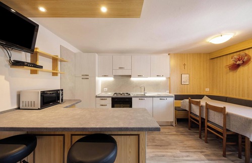 Moena Apartment | Holiday Apartment Primavera 3 with Mountain View, Wi-Fi & Garden