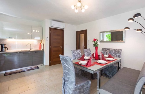 Jurandvor Apartment | Holiday apartment with jacuzzi