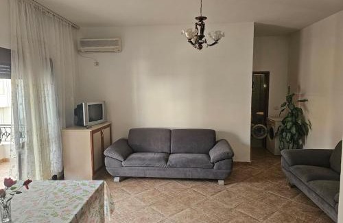 Rade Apartment | Holiday Apartments Durrës