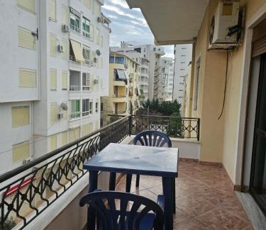 Rade Apartment | Holiday Apartments Durrës