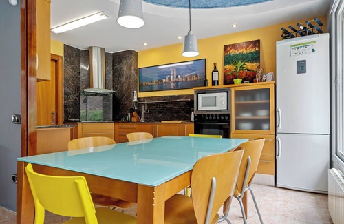 La Torre de l'Espanyol House | Holiday Home "Ca La Francina" with Mountain View, terrace & Wi-Fi