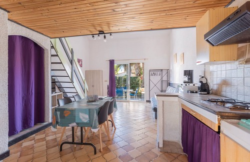 Roquefort-des-Corbieres House | Holiday Home 'La Capelle 2 Bedrooms 347' with Shared Pool, Wi-Fi and Air Conditioning
