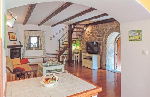 Matulji House | Holiday Home Škalniški by Interhome