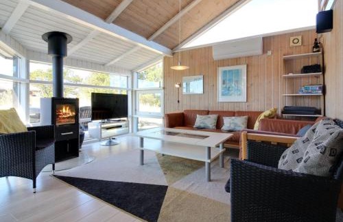 Tversted House | Holiday Home Amadahy - 950m from the sea by Interhome