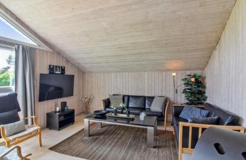 Lonstrup House | Holiday Home Apelone - 800m from the sea in NW Jutland by Interhome