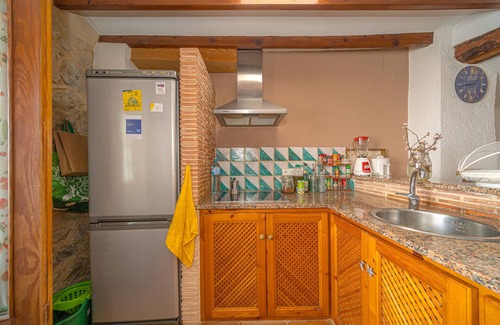 Tarbena House | Holiday Home "Can Lluna" with Mountain Views, Wi-Fi and Air Conditioning