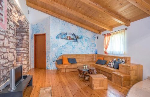 Rebici House | Holiday Home Cetina by Interhome