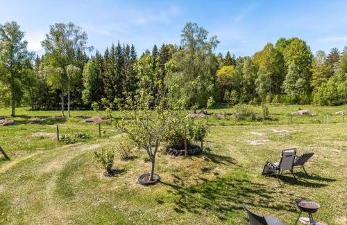 Lekeryd House | Holiday Home Djuvarp Ängen - SND117 by Interhome
