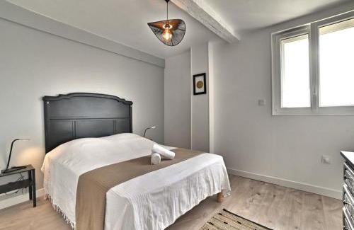 Le Chateau-d'Oleron House | Holiday Home La Picotelle by Interhome