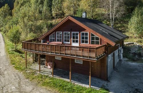 Vik House | Holiday Home Frigg by Interhome