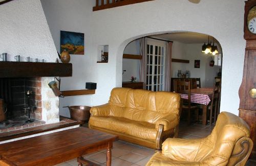 Bagnac-sur-Cele House | Holiday Home Fromental by Interhome