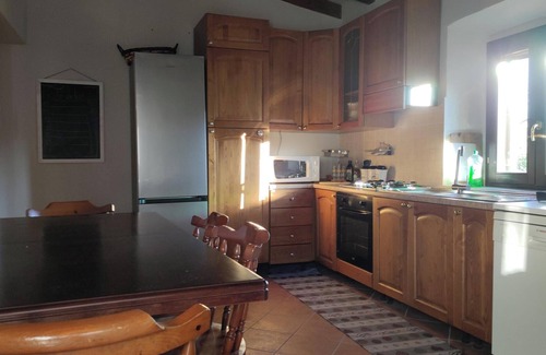 Loiano House | Holiday Home 'Gnazzano Home' with Mountain View, Wi-Fi and Air Conditioning