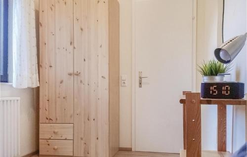 Gunderath House | Holiday Home Gunderath With Fireplace I