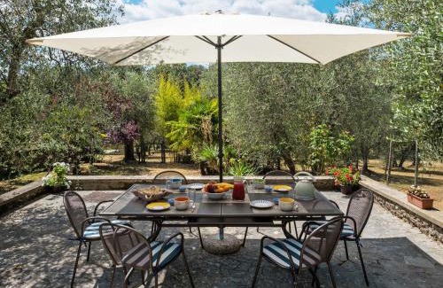 Simignano House | Holiday Home Il Boschetto by Interhome