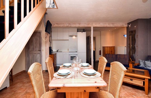 Schoenberg House | Holiday Home in Ardennes with Scenic Terrace