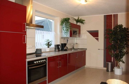 Glowe House | Holiday home in Glowe with swimming pool