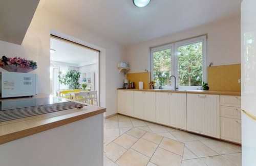 Miedzywodzie House | Holiday Home in Międzywodzie near Sandy Beach