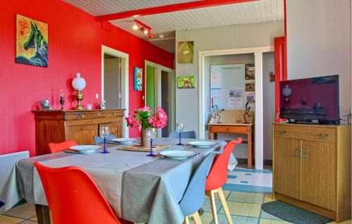 Montsenelle House | Holiday Home In Montsernelle