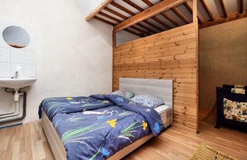 Rendeux House | Holiday Home in Rendeux with Terrace