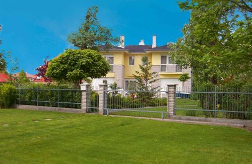 Szantod House | Holiday home in Szantod - Balaton 20221